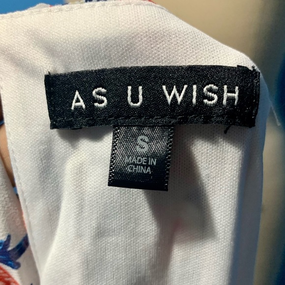 Sleeveless dress. Halter neckline. - Picture 5 of 7